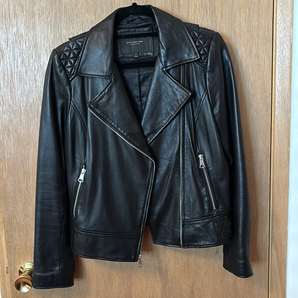 Size M Andrew Marc black leather jacket - Picture 5 of 5